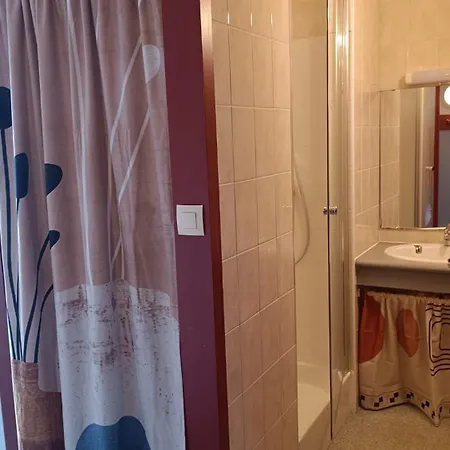 Piscine Proche Espelette & Espagne Apartmán *